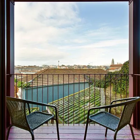Downtown Cosy Iv Center Balcony View